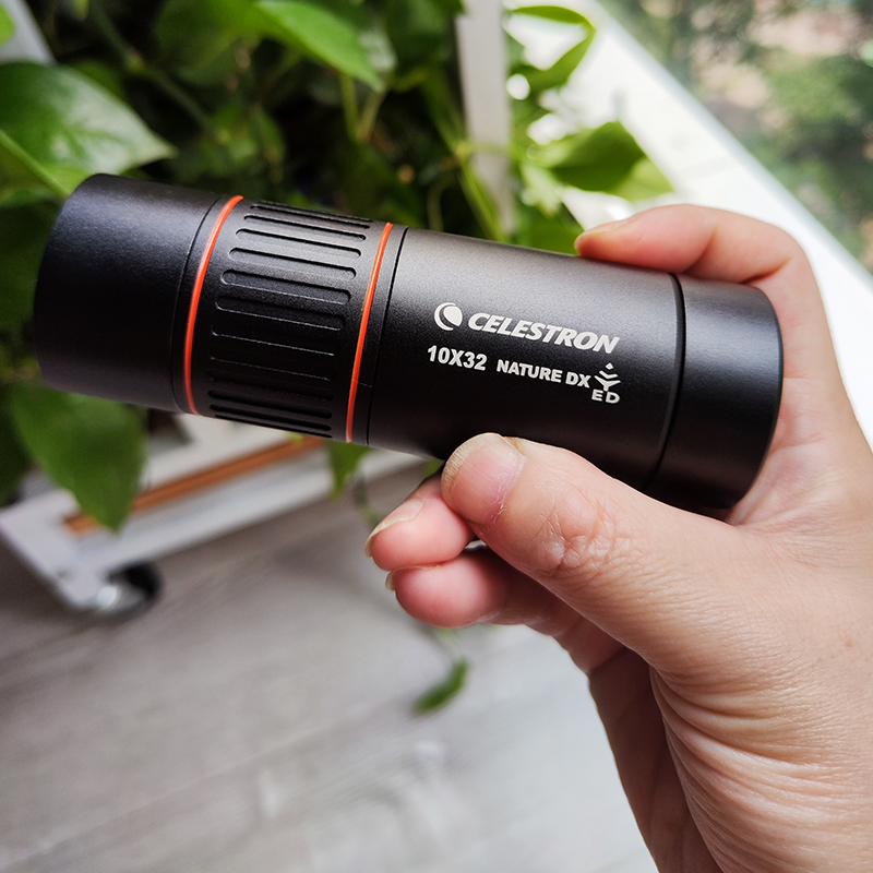 Celestron Natural DX10x32 ED M - đánh giá và giá Night Vision Monocular 8X