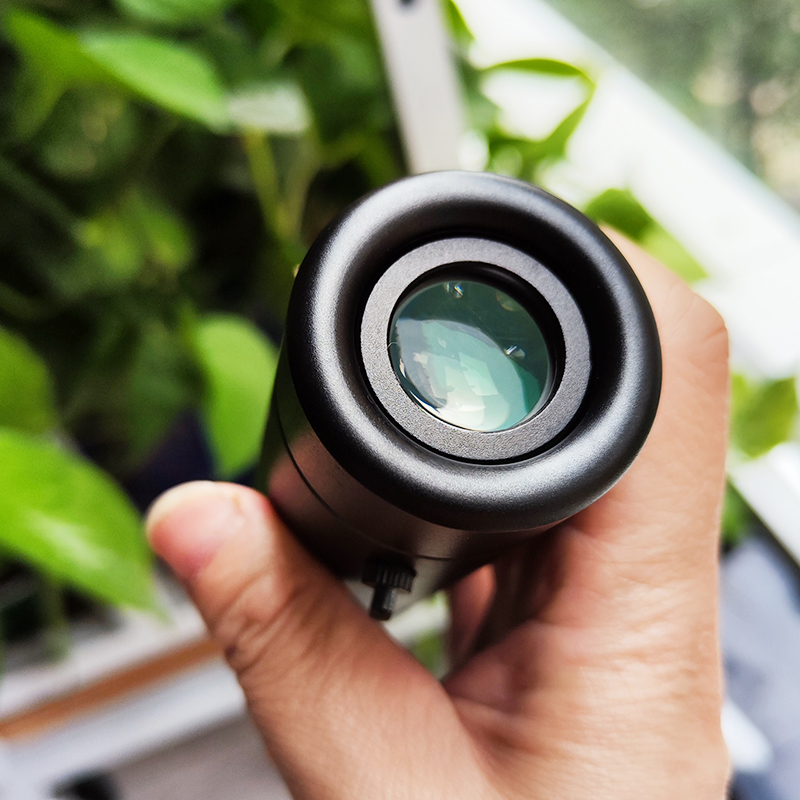 Celestron Natural DX10x32 ED M - đánh giá và giá Night Vision Monocular 8X