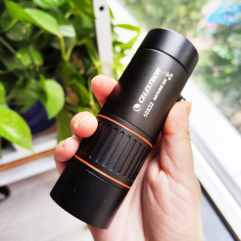 Celestron Natural DX10x32 ED M - đánh giá và giá Night Vision Monocular 8X